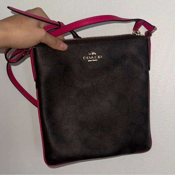 Coach crossbody - Picture 11 of 11